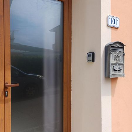 Taverna Rustica In Toscana 富切基奥 外观 照片